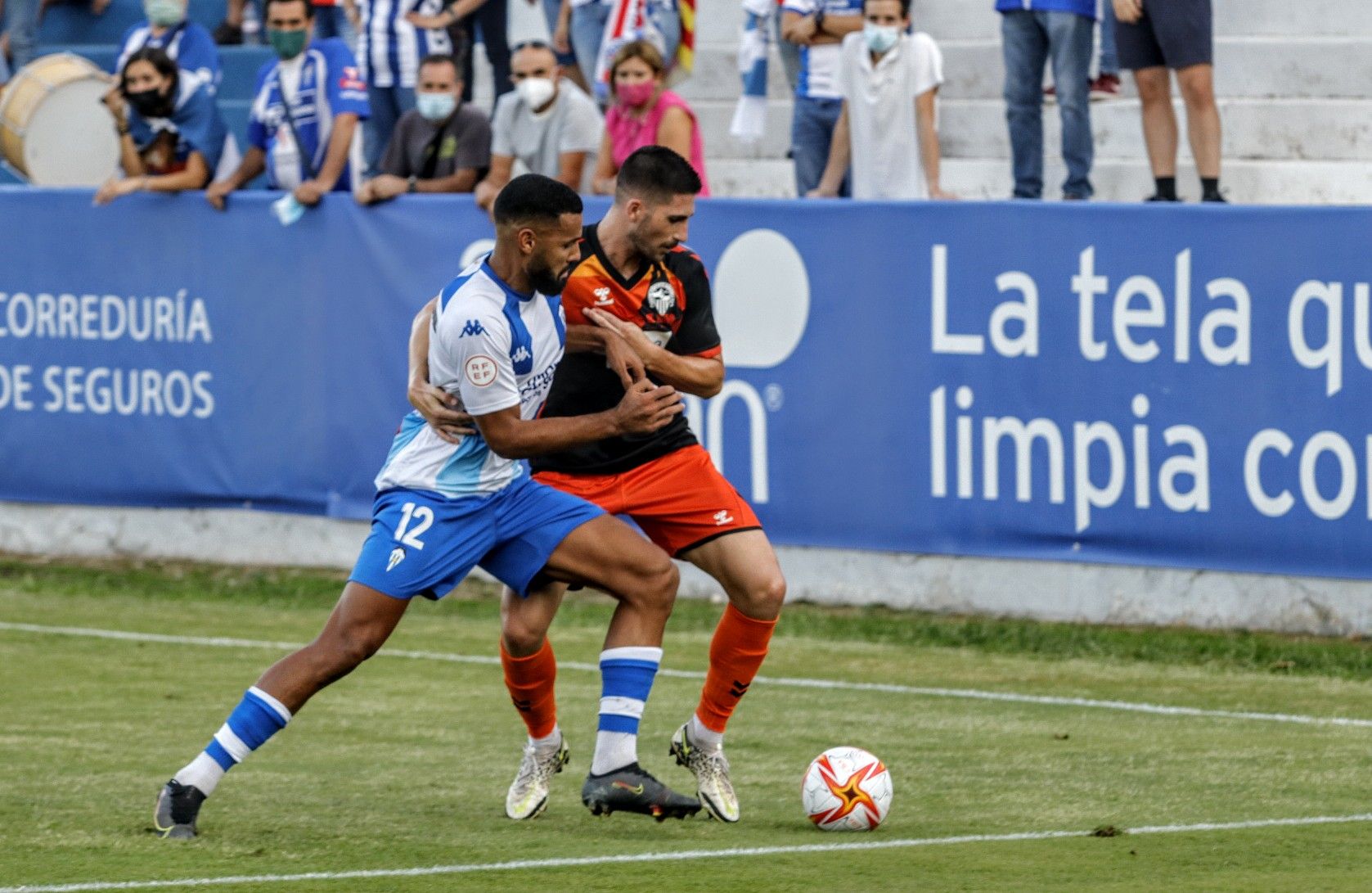 El Alcoyano se mantiene invicto / JUANI RUZ