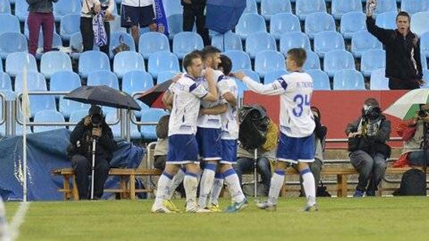El Real Zaragoza confirma su salvación y su desastre casero (1-1)