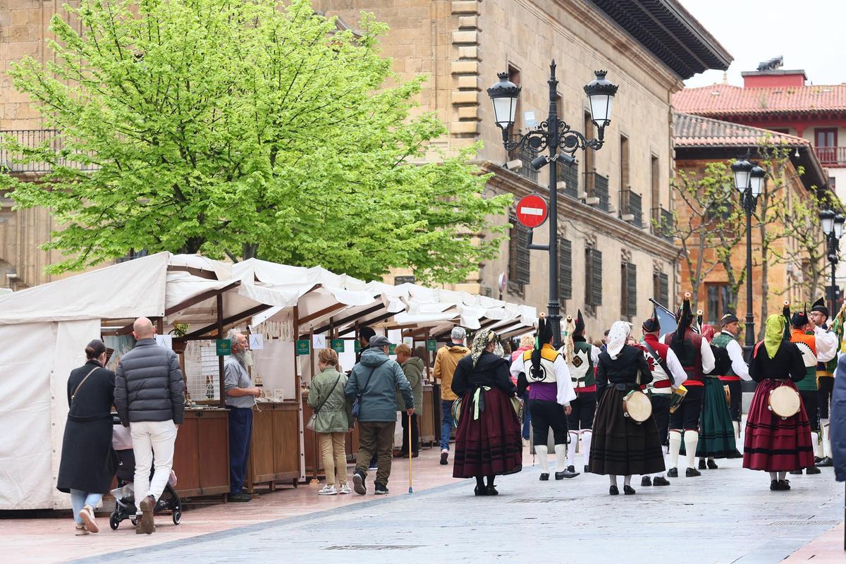 El retorno del Mercado Artesanal y Ecológico a Oviedo El retorno del Mercado Artesanal y Ecológico a Oviedo