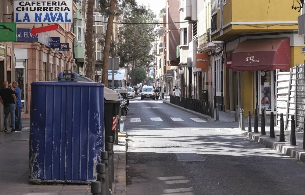 Coronavirus en Canarias | Tiendas de chinos en la calle La Naval - La  Provincia