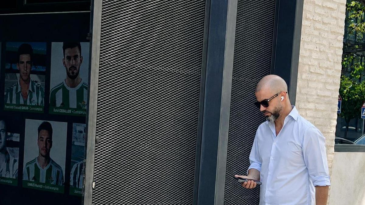Manu Fajardo, director deportivo del Betis, entra en la CD del Betis en pleno mercado de fichajes