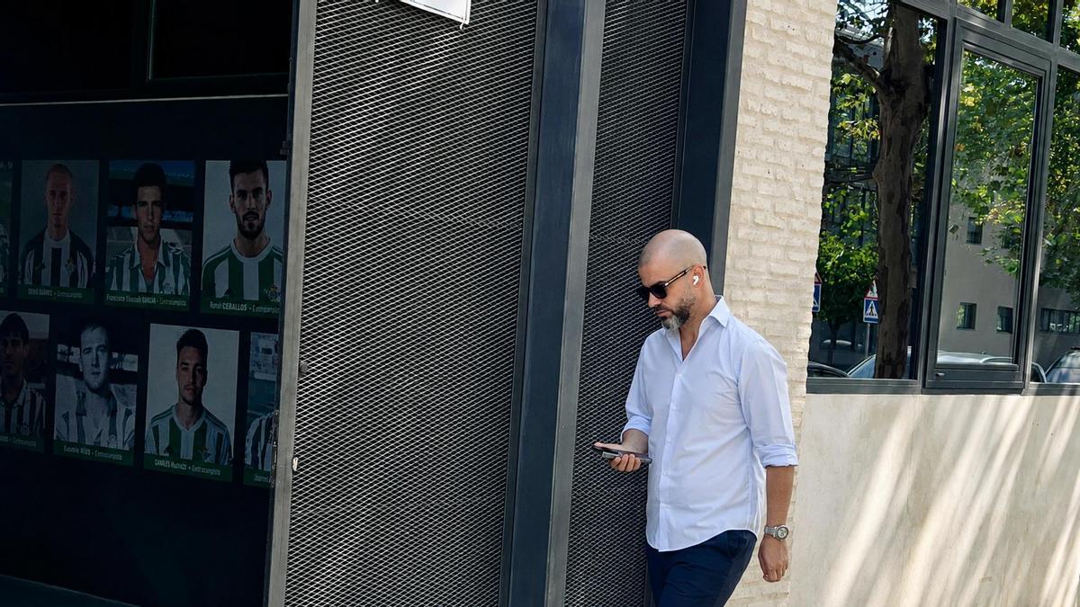 Manu Fajardo, director deportivo del Betis, entra en la CD del Betis en pleno mercado de fichajes
