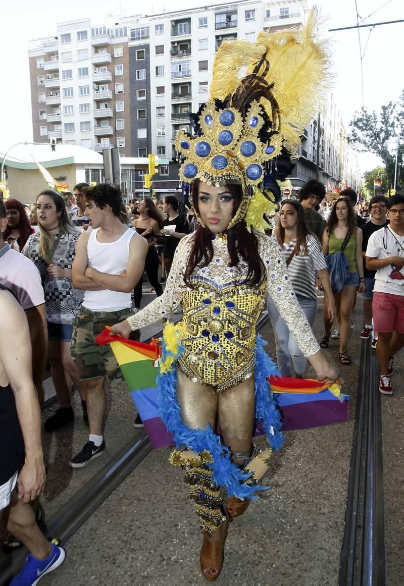 Fotogalería de la manifestación por el día del Orgullo Gay en Zaragoza