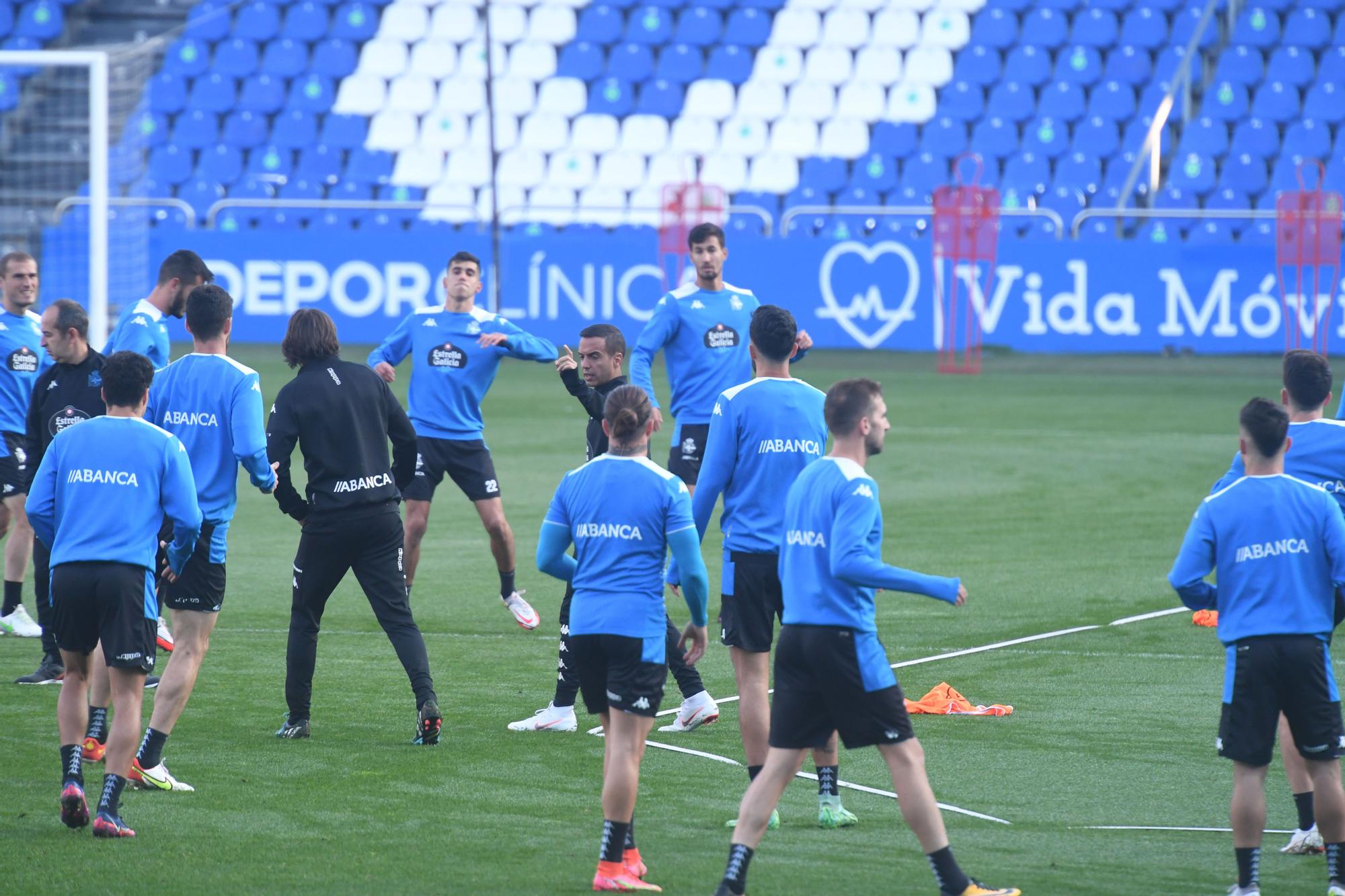 Entrenamiento del Dépor antes del partido fantasma ante el Extremadura