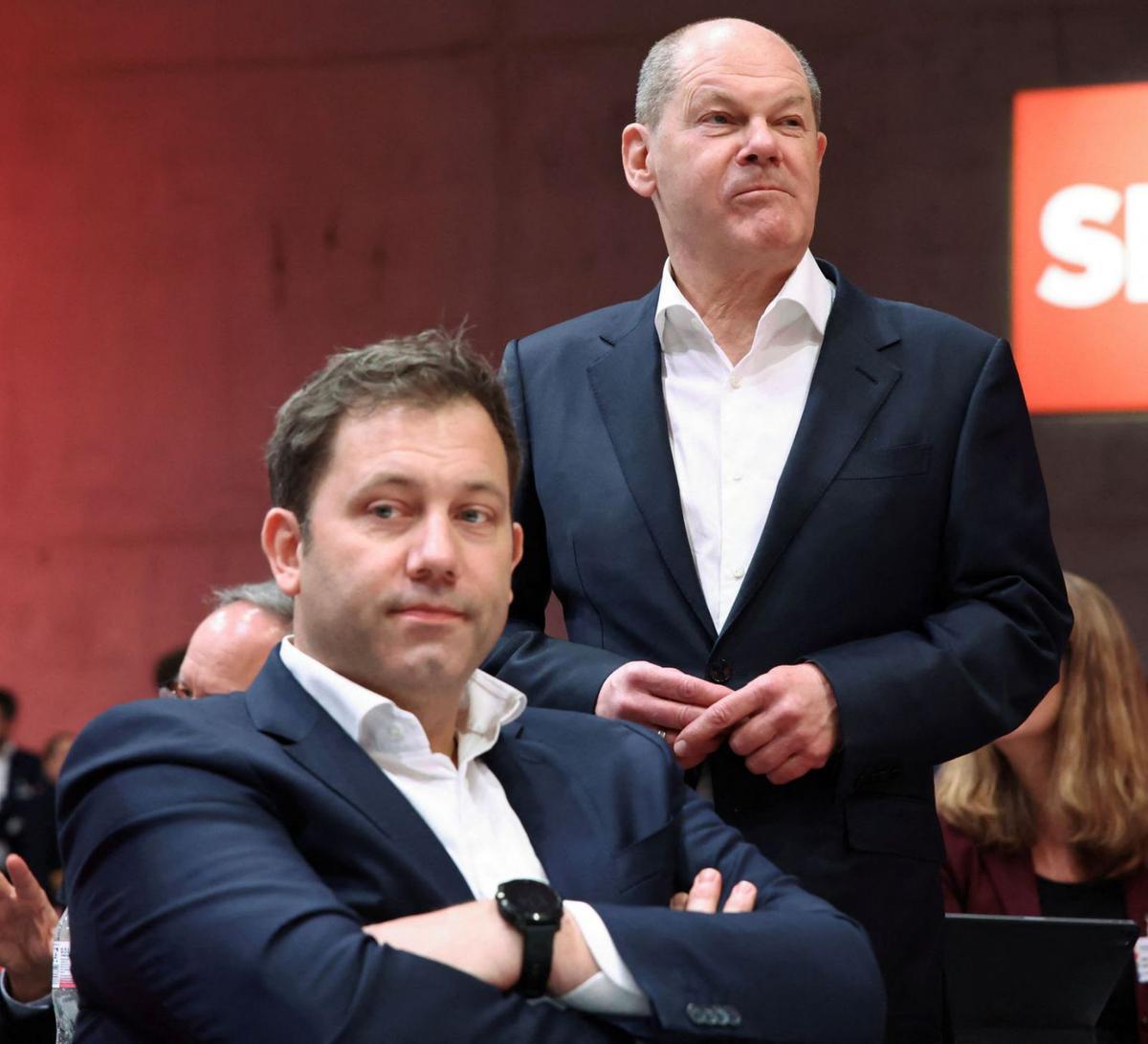 La socialdemocràcia alemanya tanca files amb Scholz en moments baixos La socialdemocràcia alemanya tanca files amb Scholz en moments baixos
