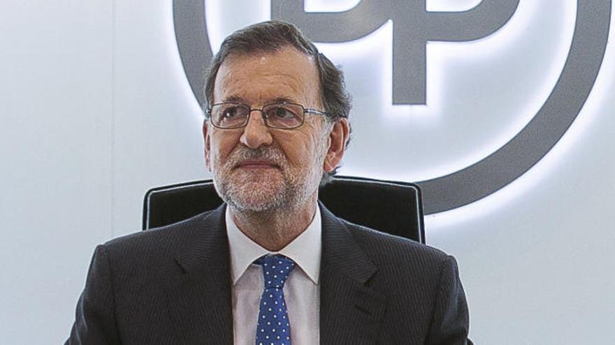 Rajoy: &quot;Si Sánchez quiere gobernar con Podemos, el PP ahí no pinta nada&quot;