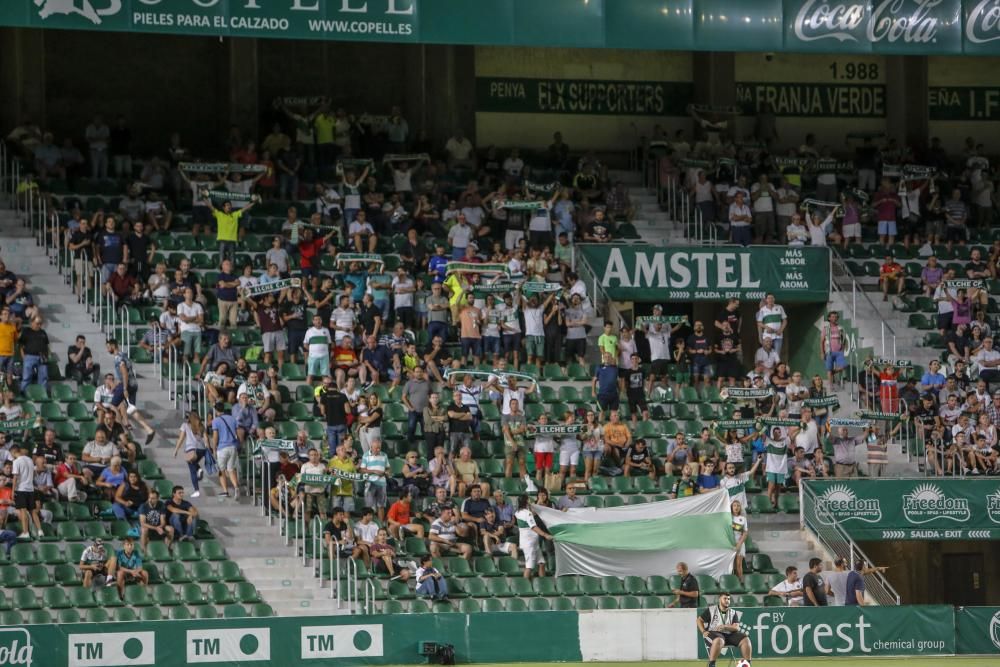 El Elche ahoga las penas de la Liga en la Copa (2-1)