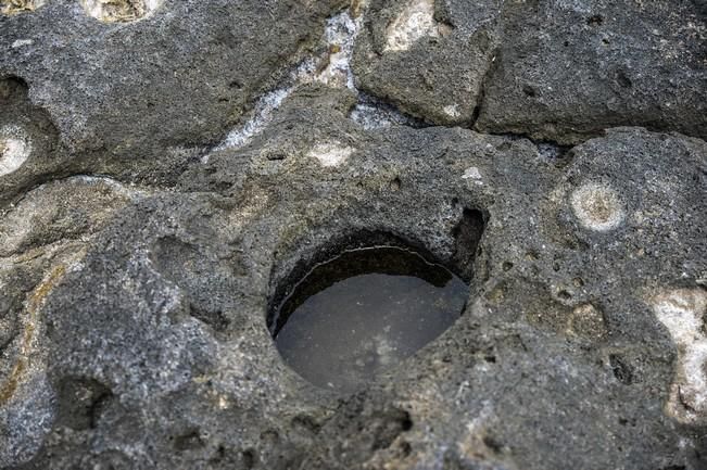 CAZOLETAS ABORIGENES EN EL PUERTILLO