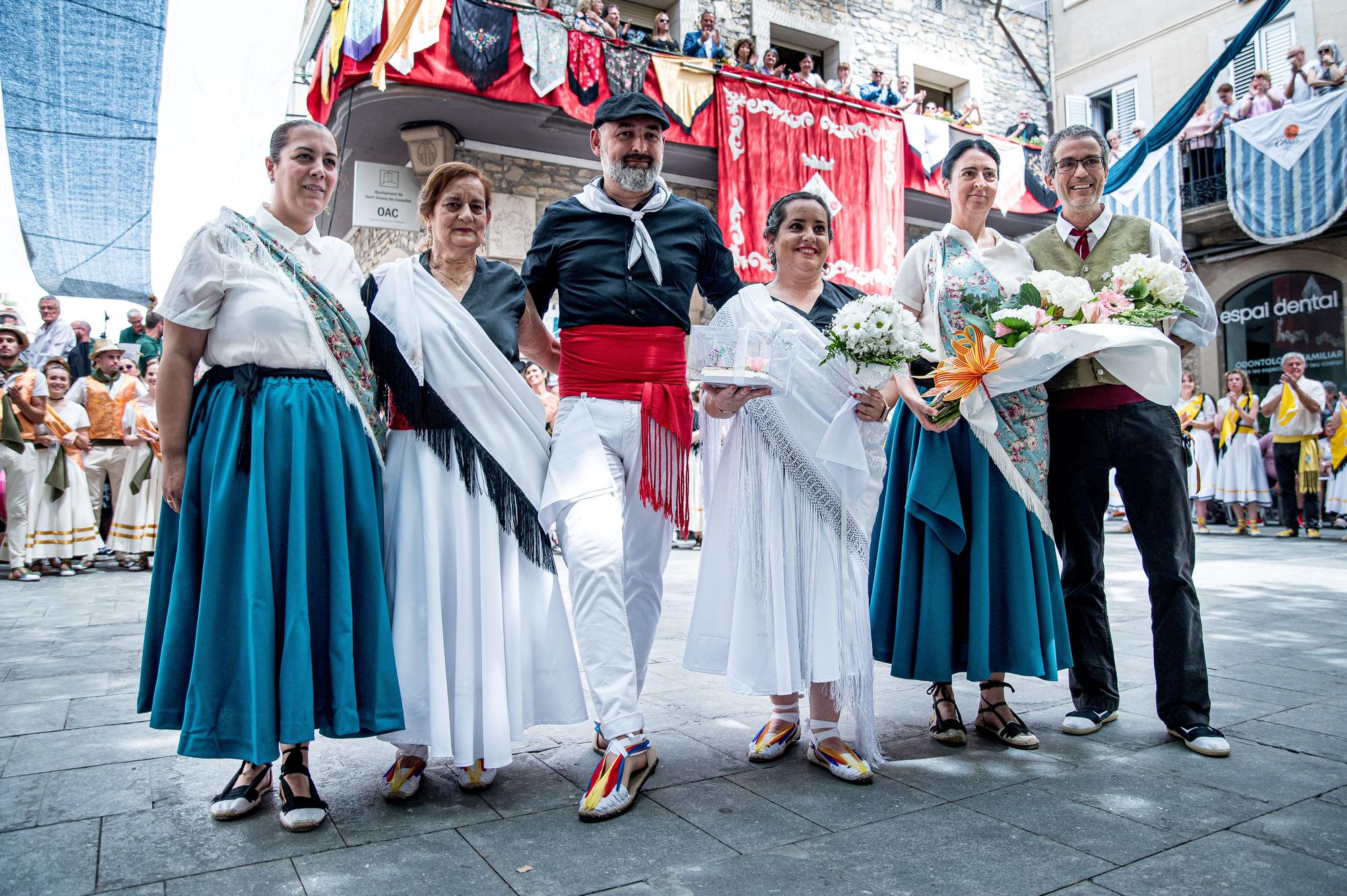 Troba't a les fotos del multitudinari ball de gitanes de Sant Vicenç