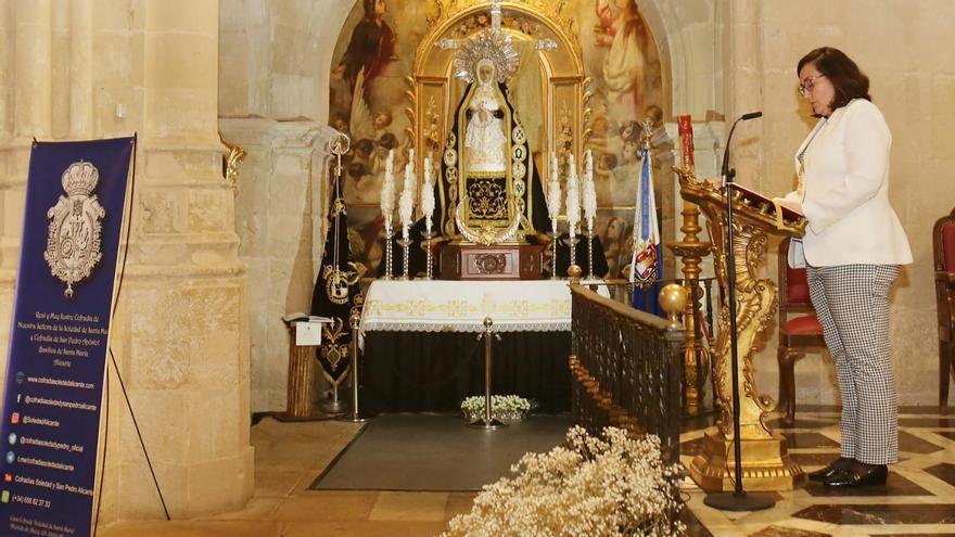 El altar de culto erigido en honor de la Soledad durante esta Semana Santa.