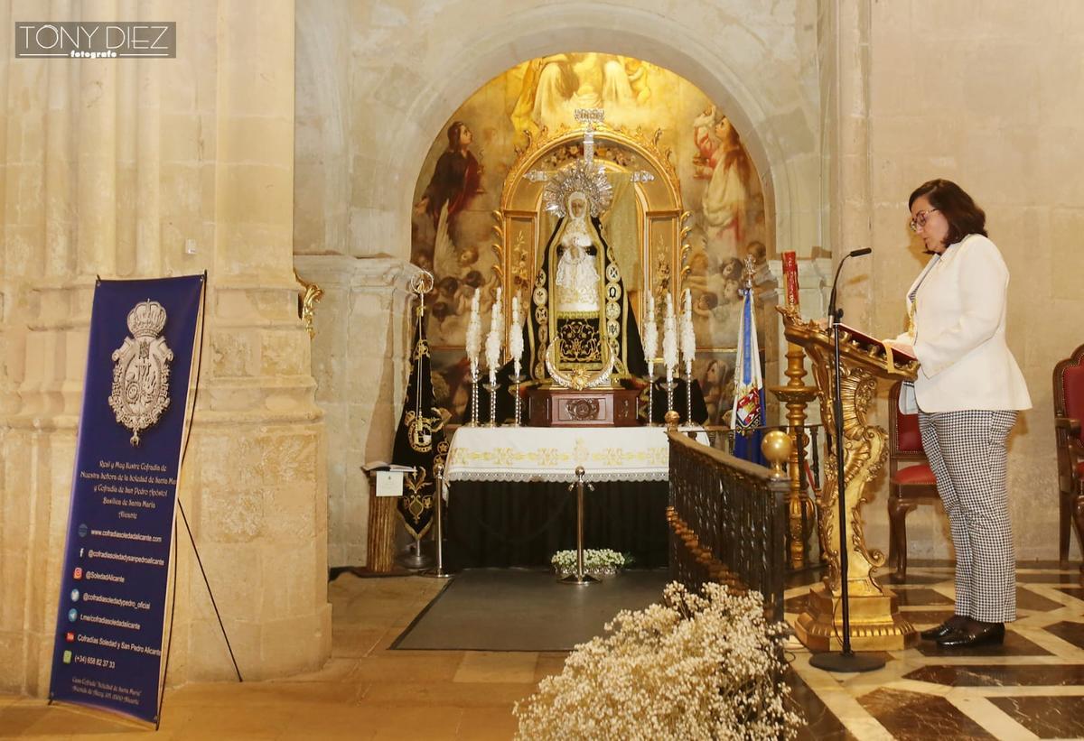 El altar de culto erigido en honor de la Soledad durante esta Semana Santa.