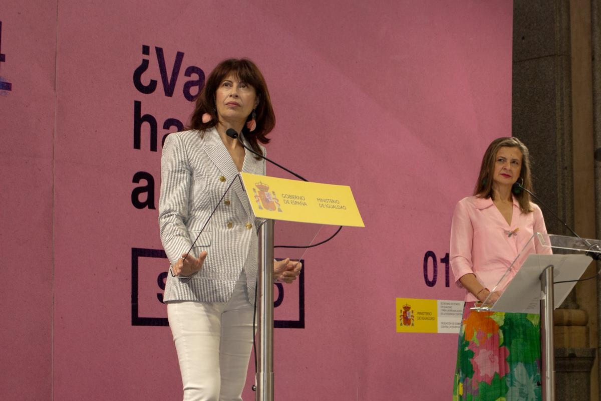 La ministra de Igualdad, Ana Redondo, y la Delegada del Gobierno contra la Violencia de Género, Carmen Martínez, en la presentación de la campaña.
