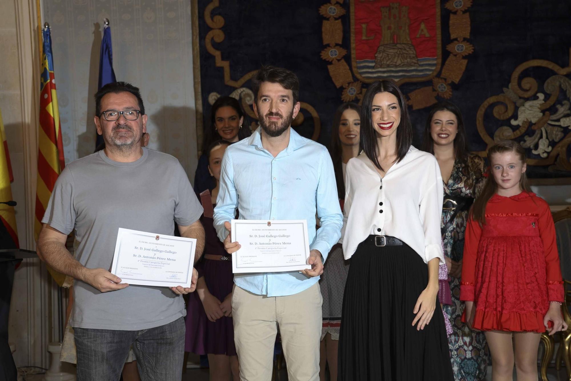 Así ha sido la entrega los premios a los Artistas de Hogueras