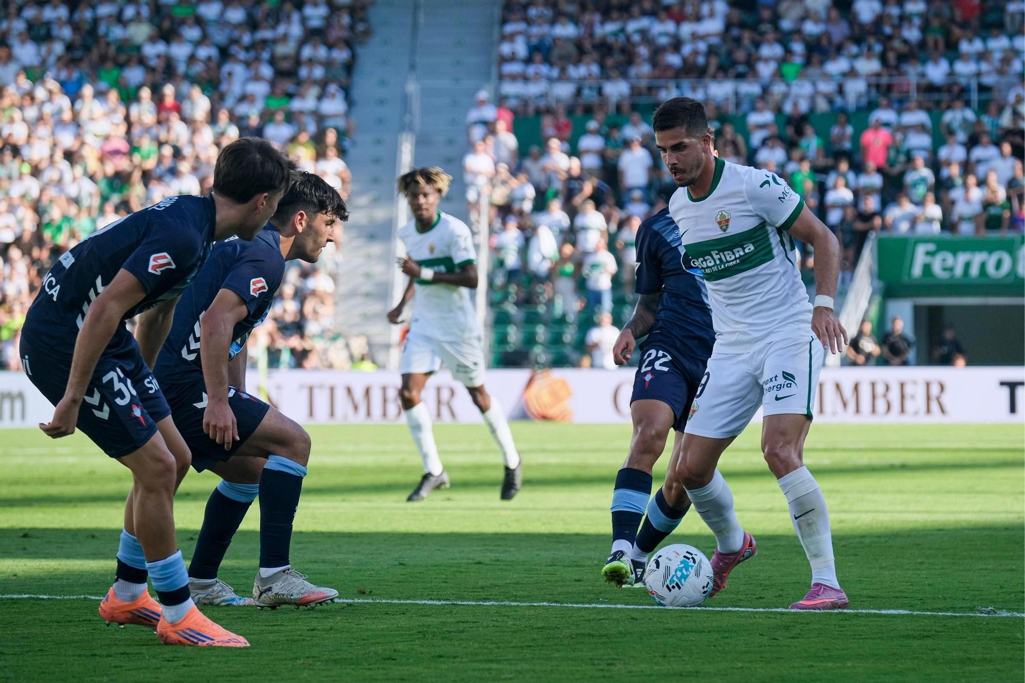 Las imágenes del Elche-Celta