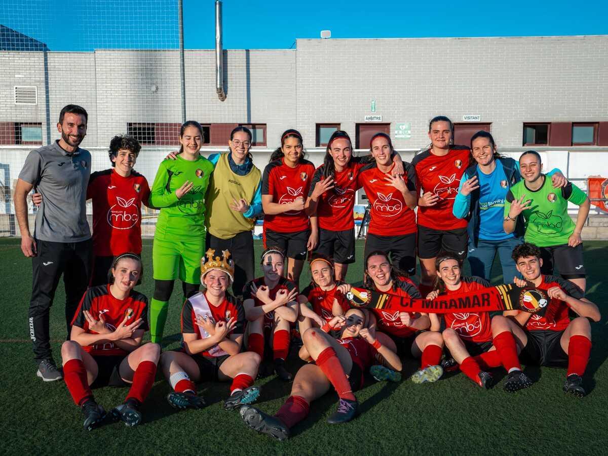 El CF Miramar cuaja uno de sus mejores partidos de la temporada