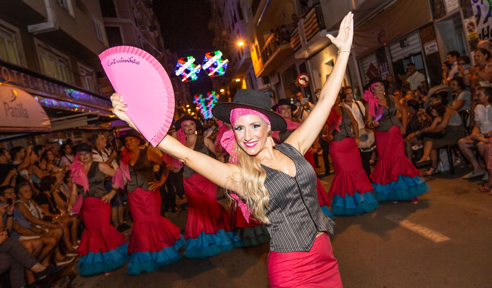 Santa Pola vibra con la entrada Cristiana y Mora