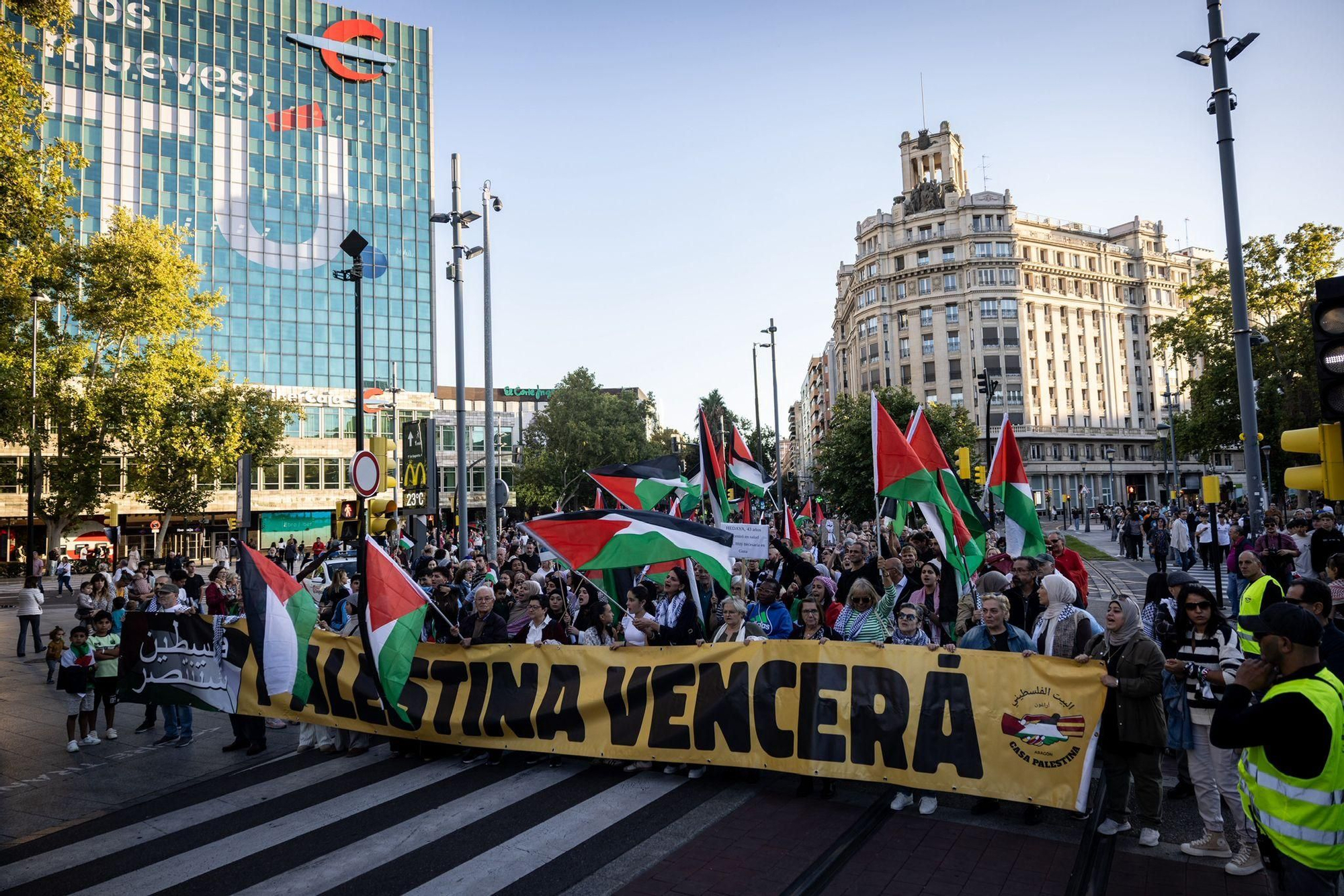 En imágenes | Zaragoza clama por el fin del genocidio en Gaza