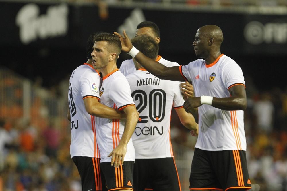 Las mejores imágenes del Valencia - Alavés