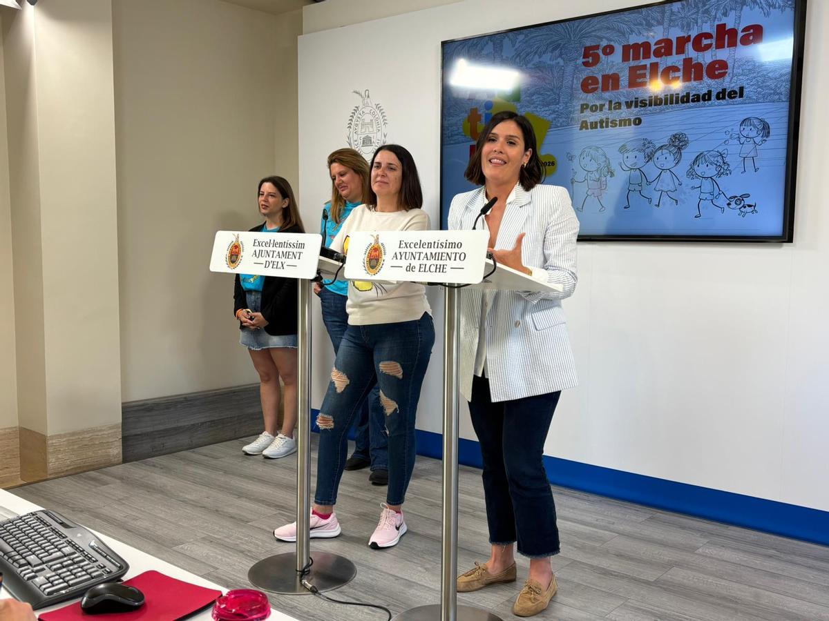 El Ayuntamiento de Elche se ha encargado este año de la organización del evento para dar visibilidad al autismo