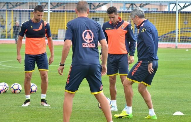 CAMPO EL HORNILLO PRIMER ENTRENAMIENTO UD LAS ...