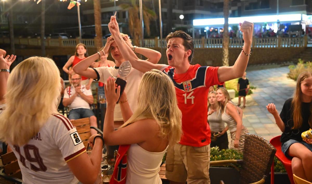 Las mejores imágenes del Noruega-Inglaterra de los cuartos de final del Mundial 2026 en l'Alfàs del Pi