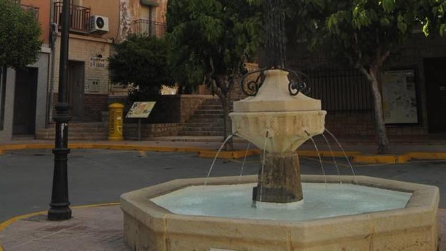 Instan al Consell a licitar la reforma de la Plaza de España para mejorar su accesibilidad