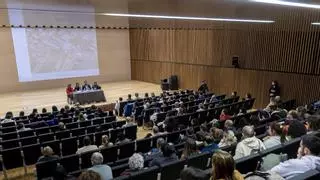 Familias, ante el desalojo por grietas en un CEIP de Rafelbunyol: "Reubicar al alumnado es lo que tenían que hacer"