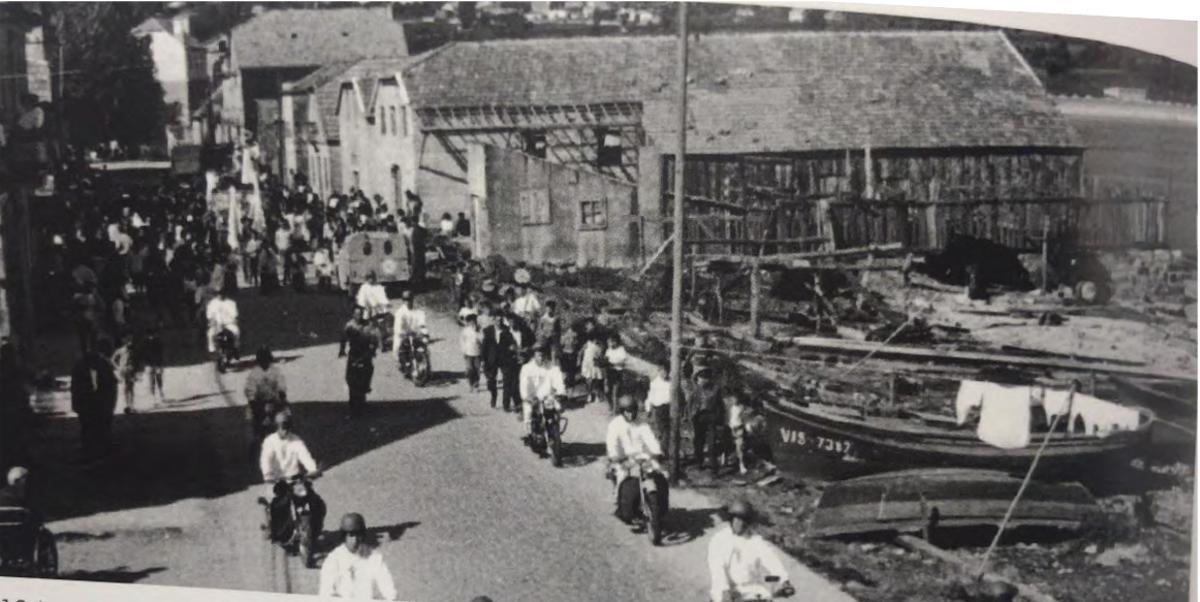 Otra imagen antigua de la actividad en los astilleros de Seara.
