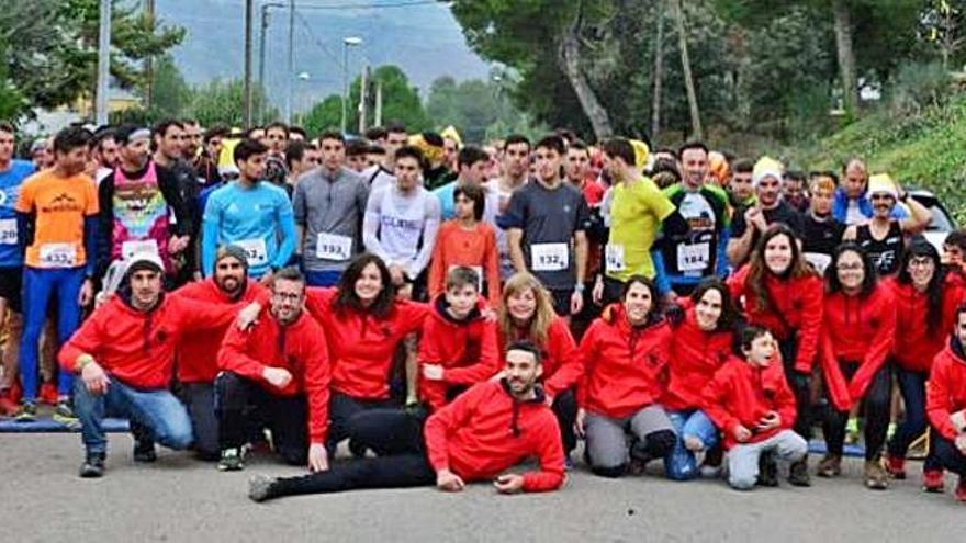 Presortida de la desena edició de la Sant Silvestre d&#039;Avinyó, amb la gent dels Esquerdabocs al davant