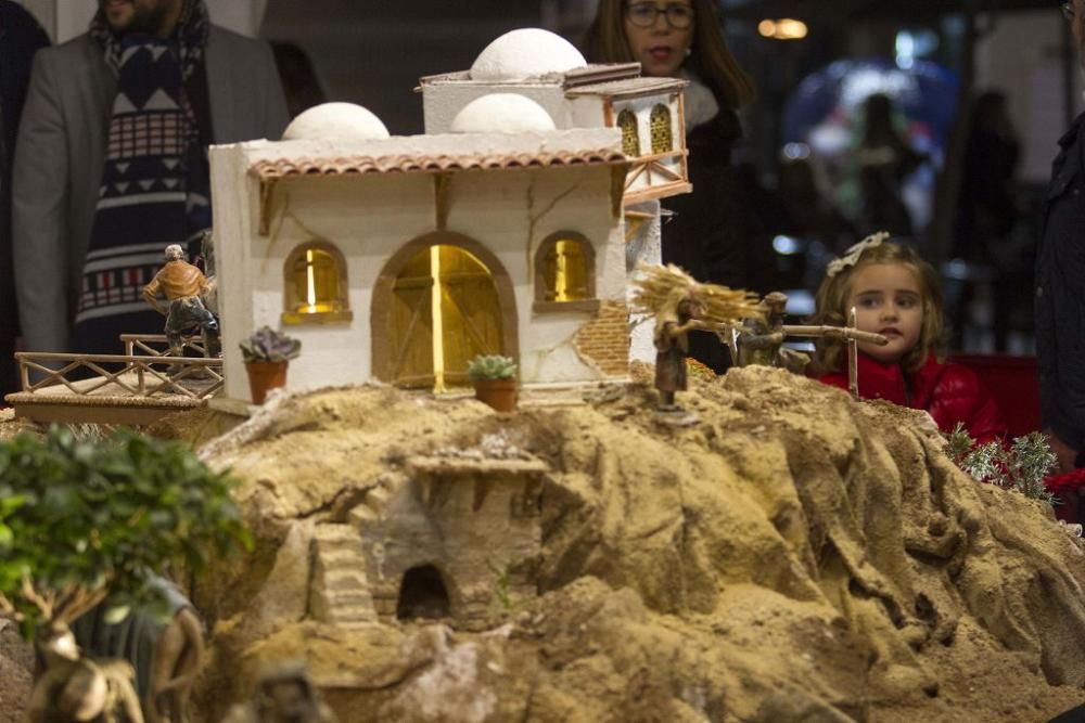 Encendido de luces de Navidad e inauguración del Belén en Cartagena