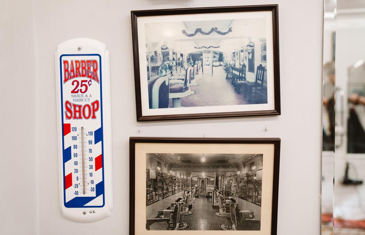 26.02.2025. MADRID. Imágenes de la barbería ‘El Kinze de Cuchilleros’, en Madrid. Foto: Alba Vigaray