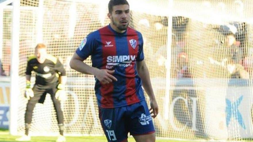 Alexander González, durante un partido con el Huesca