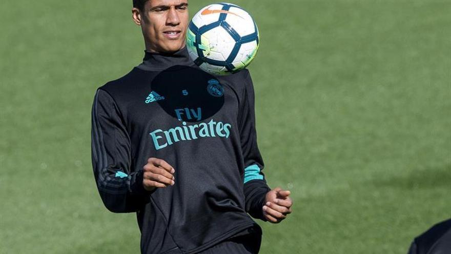 Varane renueva con el Real Madrid hasta el 2022