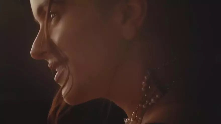 Rosalía estrena el videoclip de 'Sauvignon Blanc'