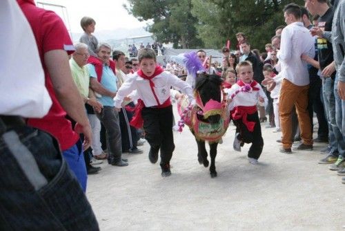 Bando de caballos y carrera de ponis en Caravaca de la Cruz