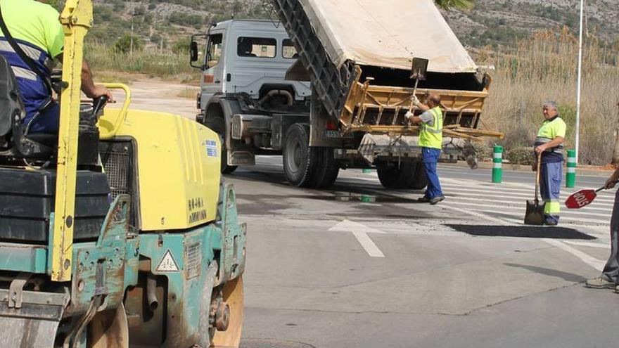 Orpesa emplea a 211 parados para tareas de limpieza durante verano