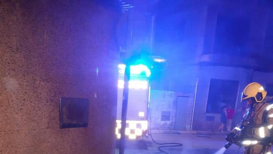 Investigan el incendio de una motocicleta durante la madrugada en A Illa