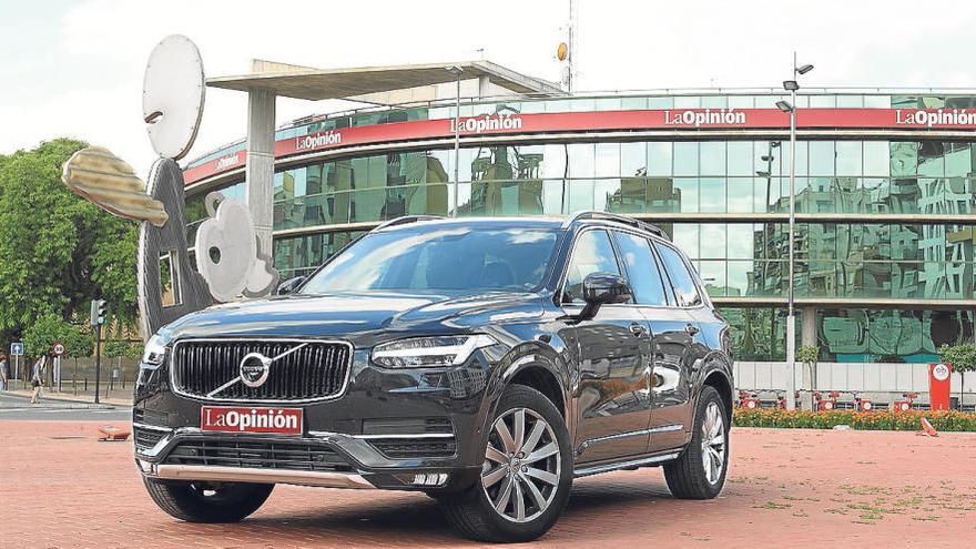 El nuevo XC90 congrega toda la clase y la tecnología de Volvo en una carrocería de casi cinco metros de diseño imponente