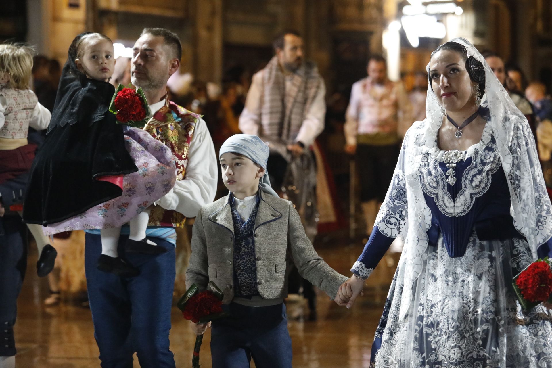 Búscate en el primer día de ofrenda por la calle Quart (entre las 20:00 a las 21:00 horas)