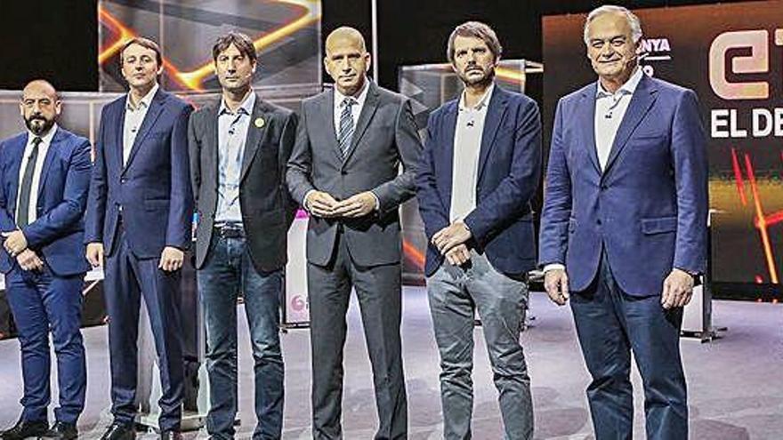 Jordi Cañas, Javi López, Jordi Solé, Xavier Coral, Ernest Urtasun i Esteban González Pons, abans del debat. Aleix Sarri no hi surt per decisió pròpia