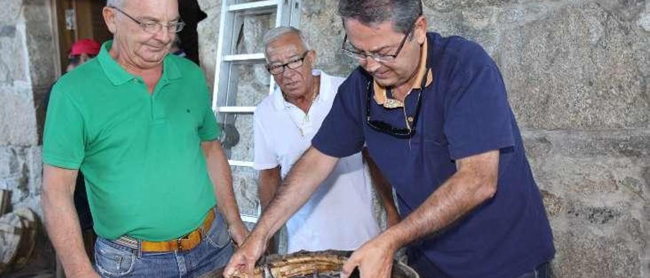 Miguel Pérez (d.), en una actividad promocional anterior. // Muñiz