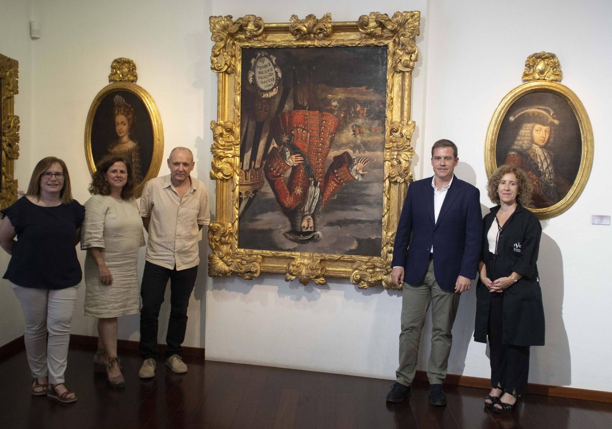El alcalde, Roger Cerdà, y los regidores Alfred Boluda, Amor Amorós y Susana Gomar, junto a Gemma Contreras, del IVCR+i.