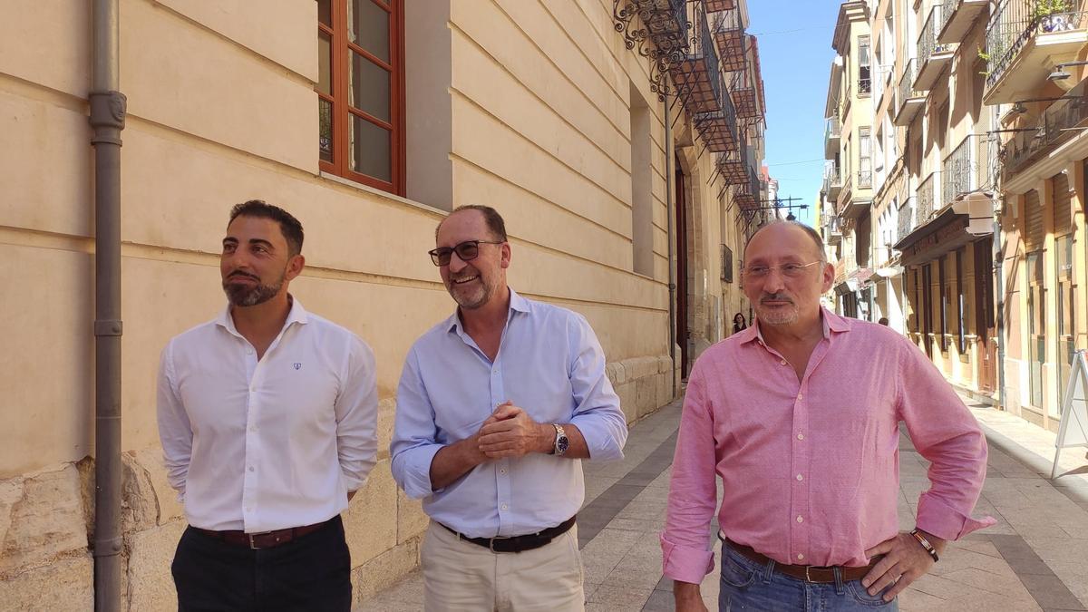 Dámaso Aparicio, Emilio Bascuñana y Rafael Almagro, concejales del PP