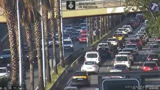 El tráfico y el transporte público, en directo: mañana de lunes complicada en los accesos a Barcelona
