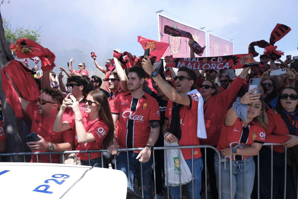 Así han recibido los aficionados al Mallorca en Son Moix antes del partido clave contra el Villarreal