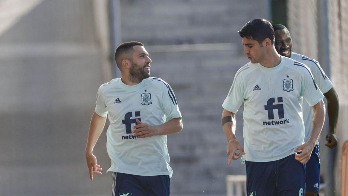 Jordi Alba publicó esta foto junto a Morata