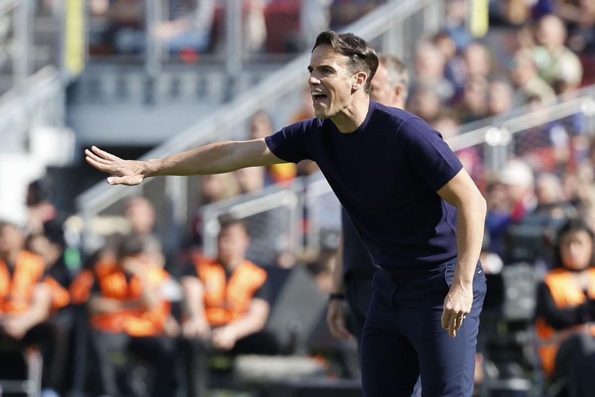 Iñigo Pérez, entrenador del Villarreal CF.
