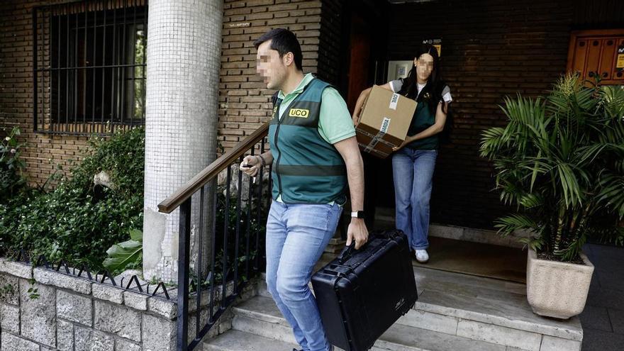 La UCO encuentra mensajes de Leire Díez en los que alardea de poder alcanzar pactos con la Fiscalía
