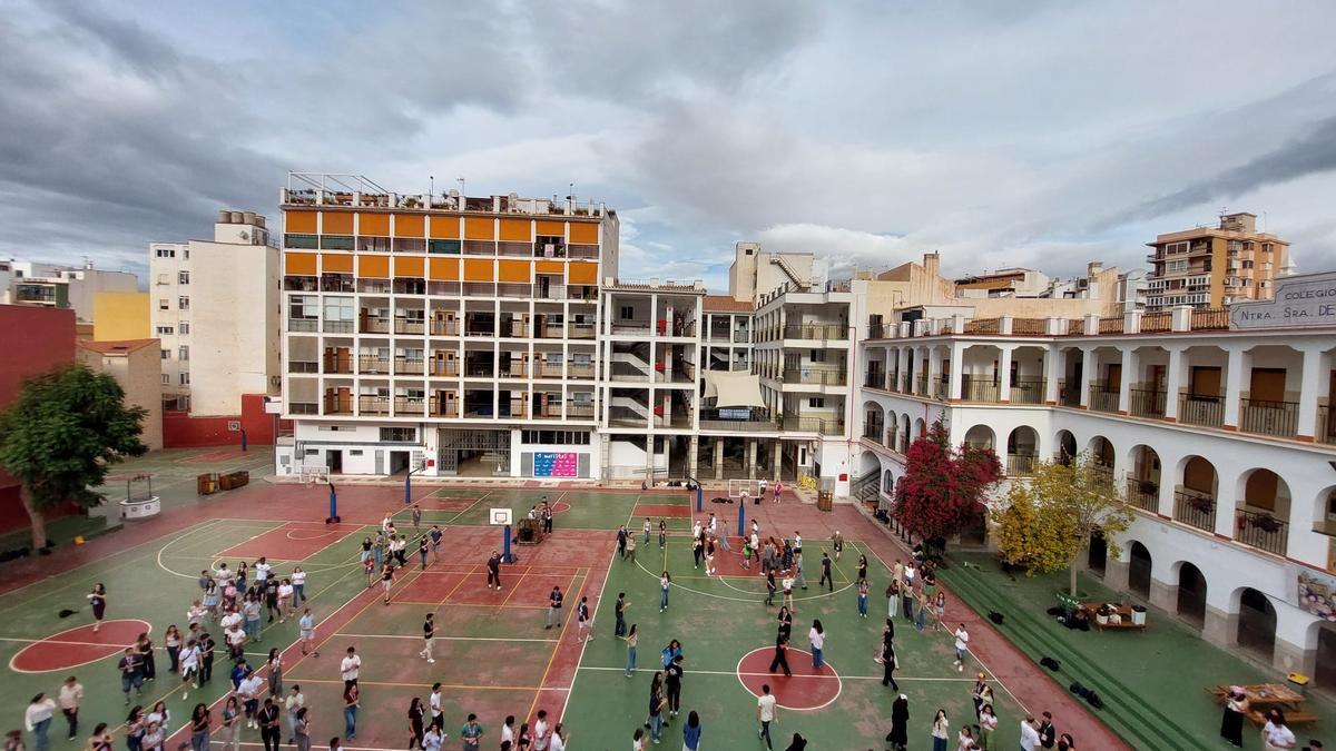 Un momento del encuentro de los jóvenes en el Colegio Maristas de Málaga.