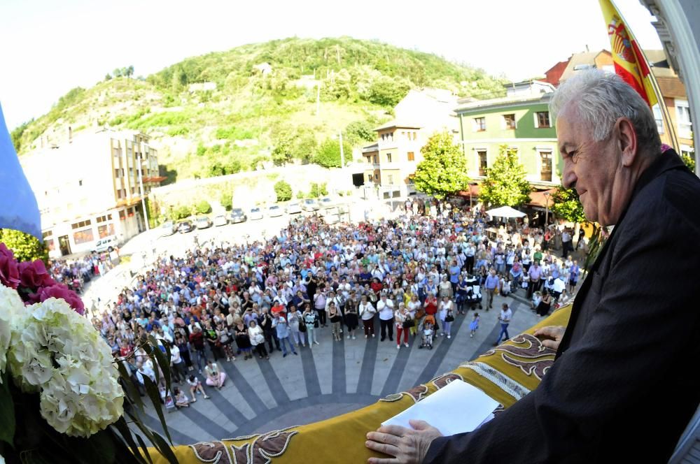 Pregón de Víctor Manuel en Mieres.